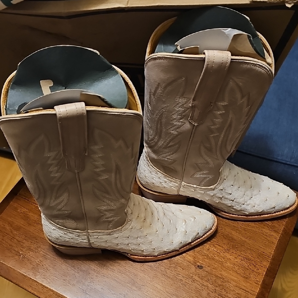 Tecovas Men's Cream Western Boots - Picture 12 of 14